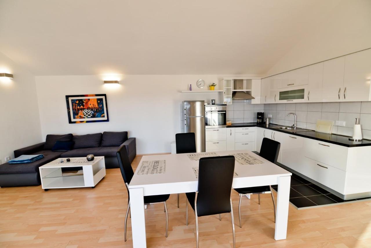 Apartmani Vidikovac Dokoza 자다르 외부 사진