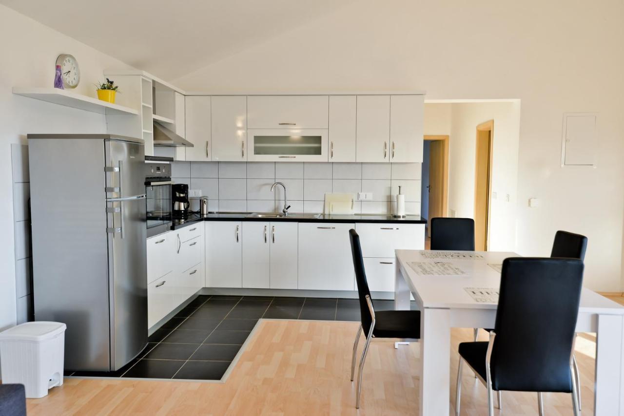 Apartmani Vidikovac Dokoza 자다르 외부 사진