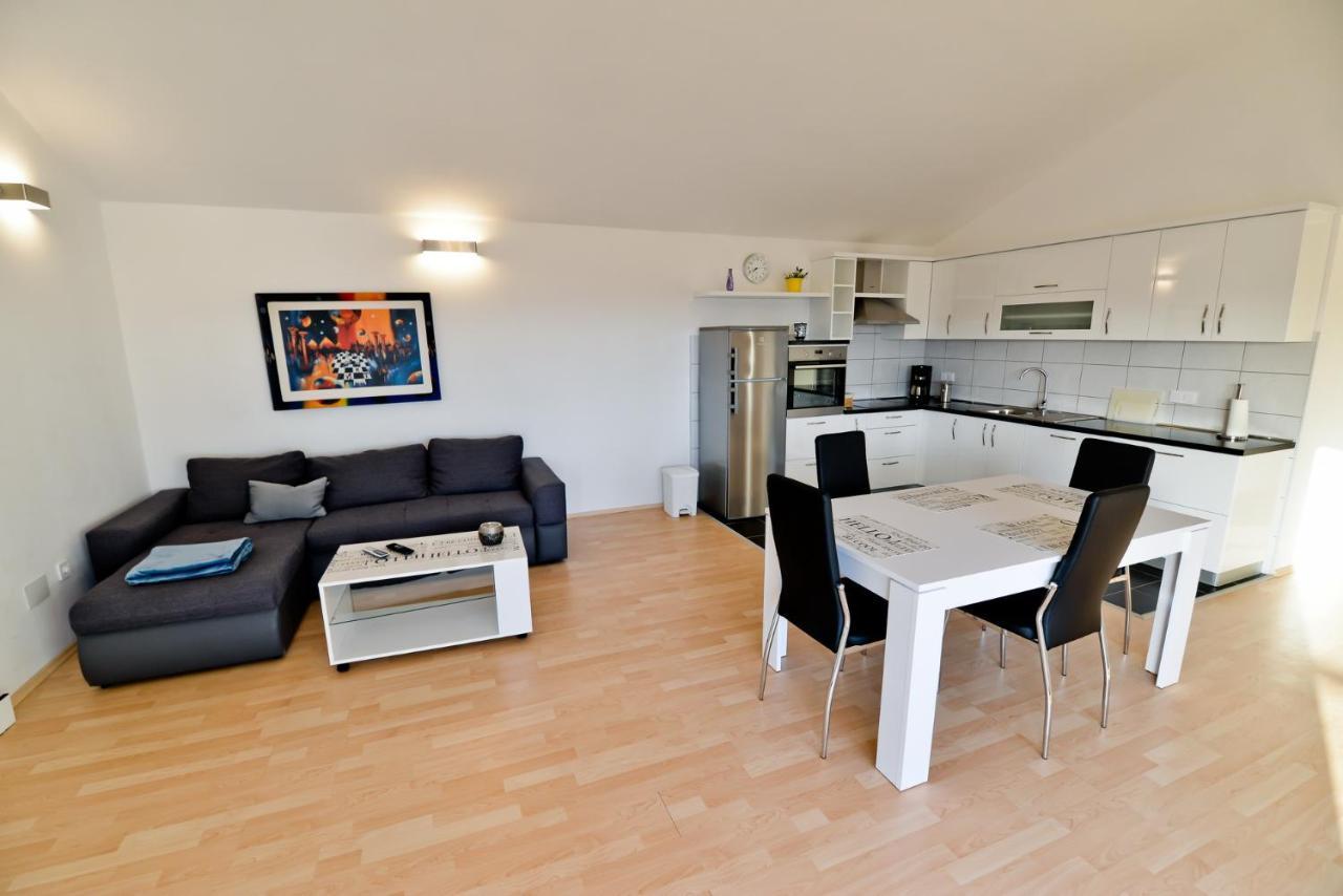 Apartmani Vidikovac Dokoza 자다르 외부 사진