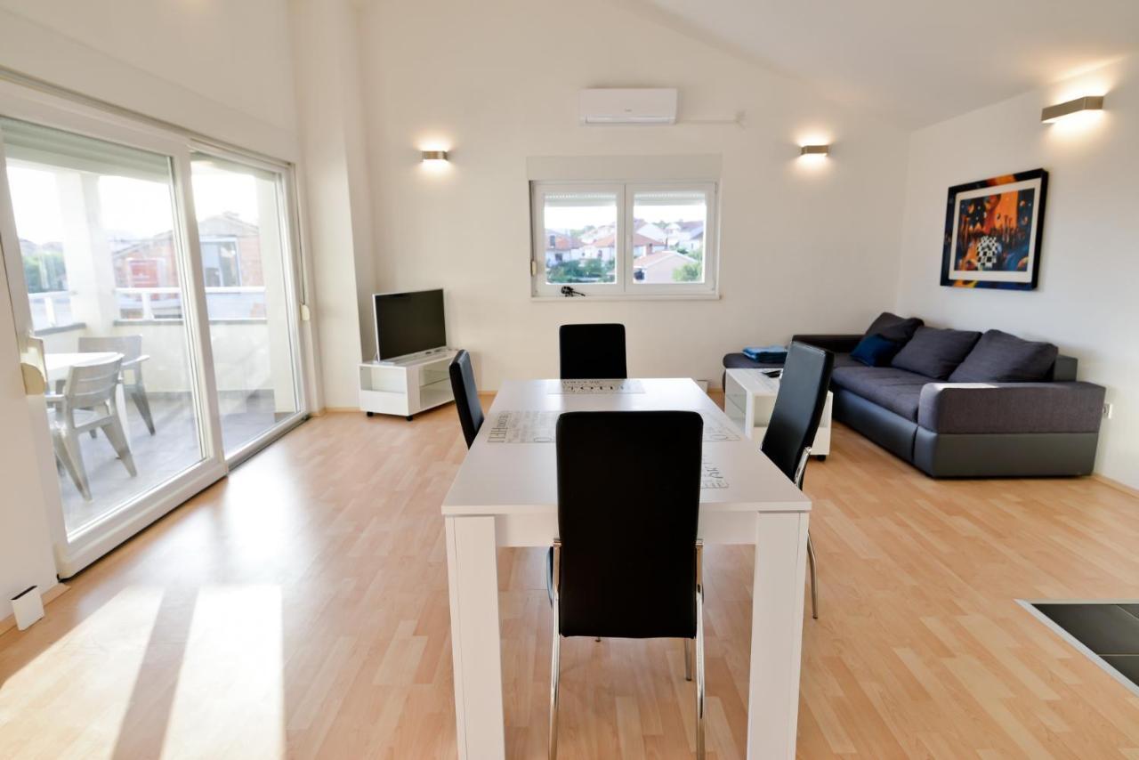 Apartmani Vidikovac Dokoza 자다르 외부 사진