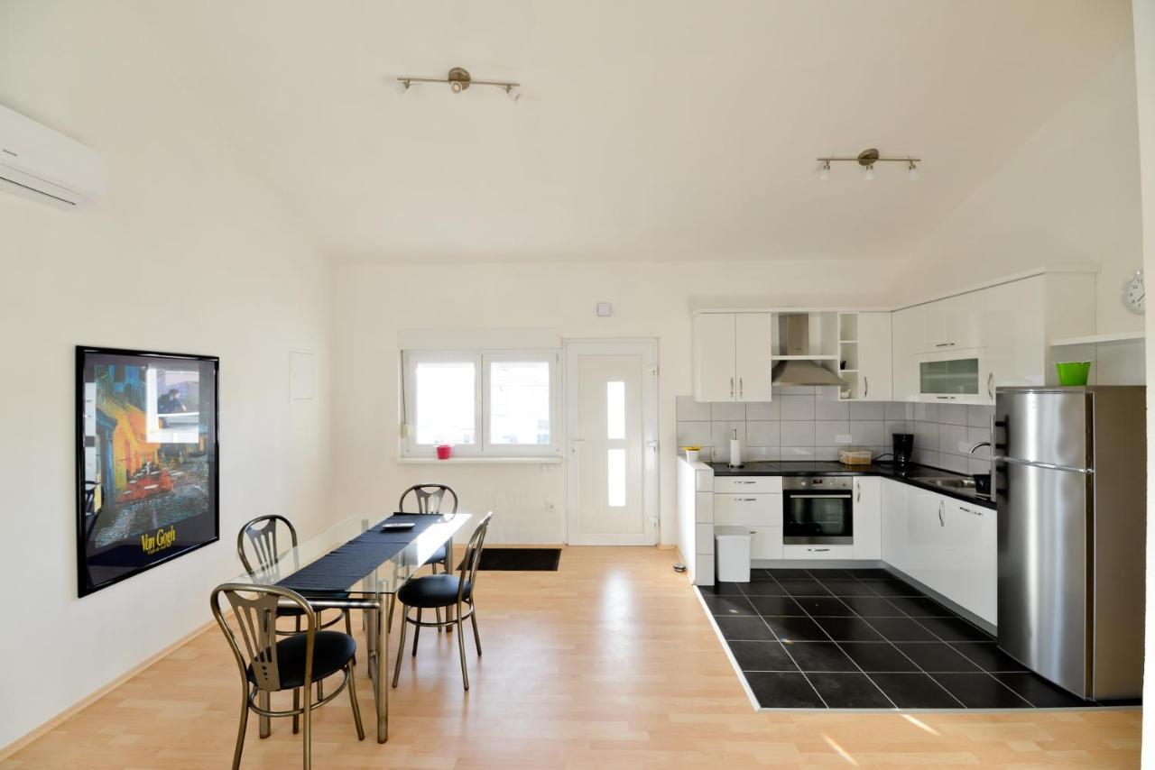 Apartmani Vidikovac Dokoza 자다르 외부 사진