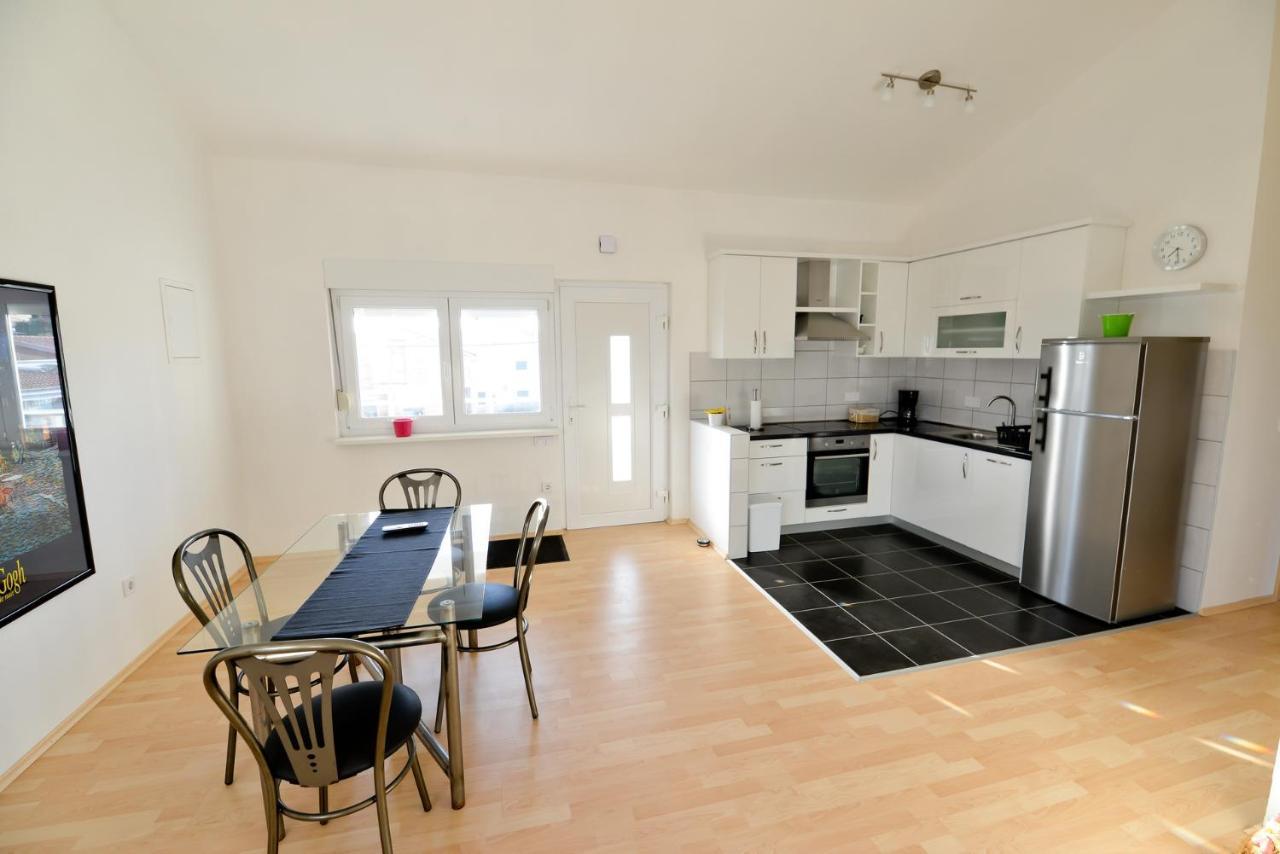 Apartmani Vidikovac Dokoza 자다르 외부 사진